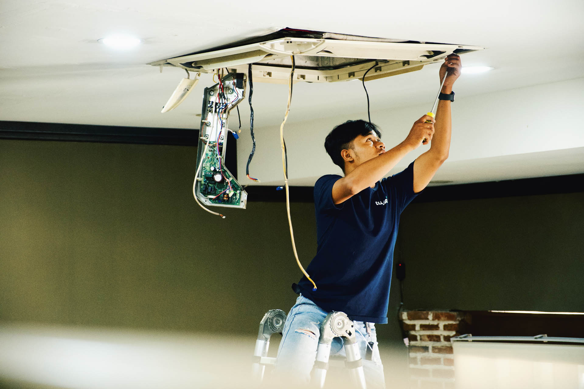 Professional cleaning and maintenance services
