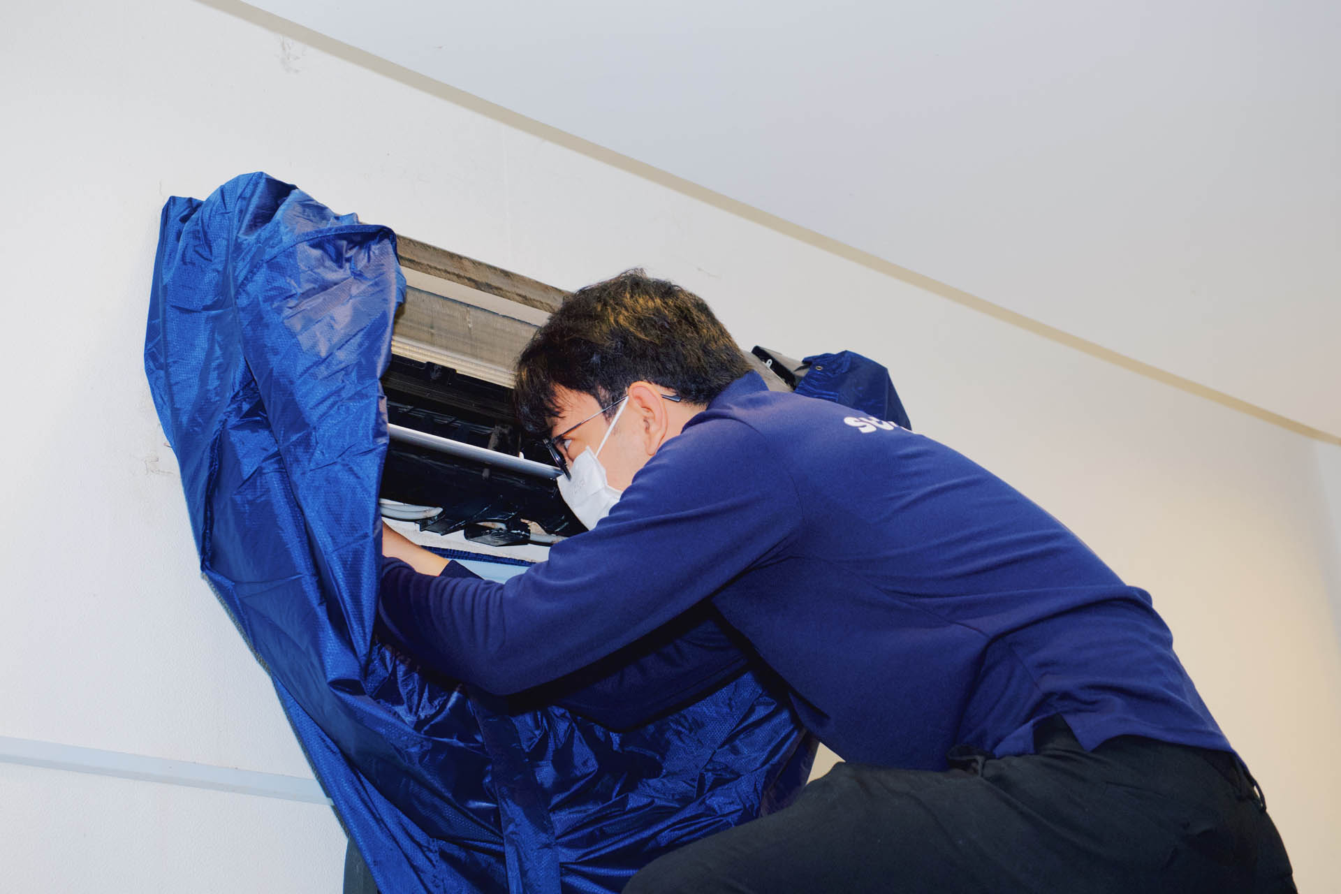 Professional aircon cleaning